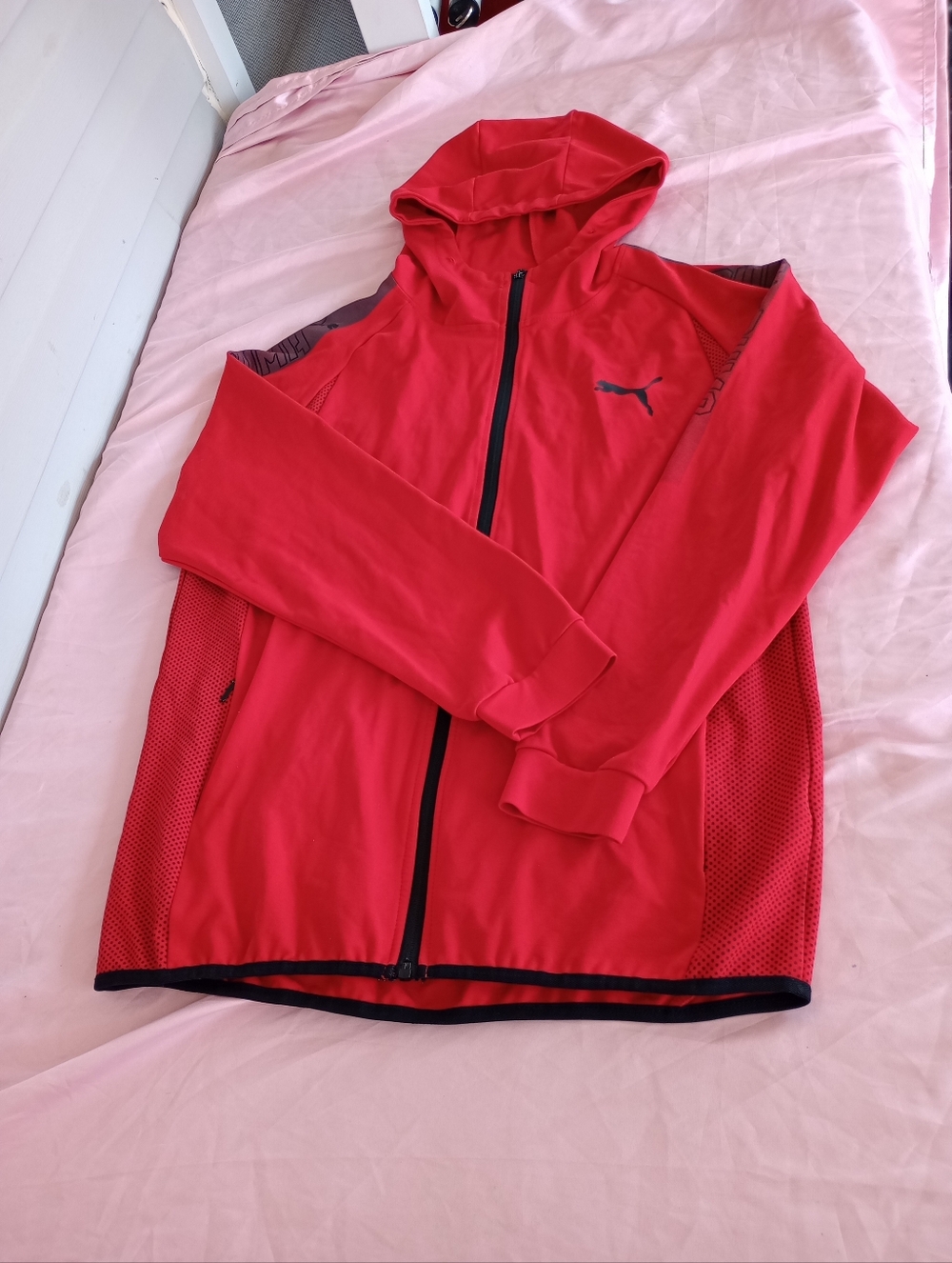 PUMA Big Boys hoodie size 3XL or Men's size S/M